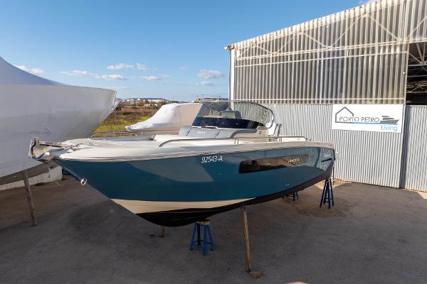 Invictus 280 CX