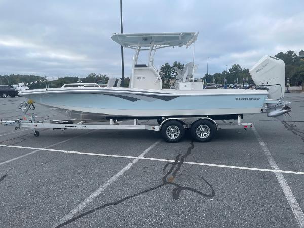 2024 Ranger 2510 Bay