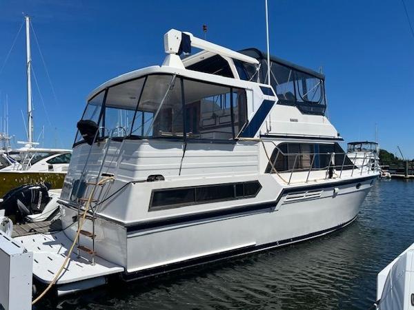 1990 Jefferson 42 Viscount Sundeck