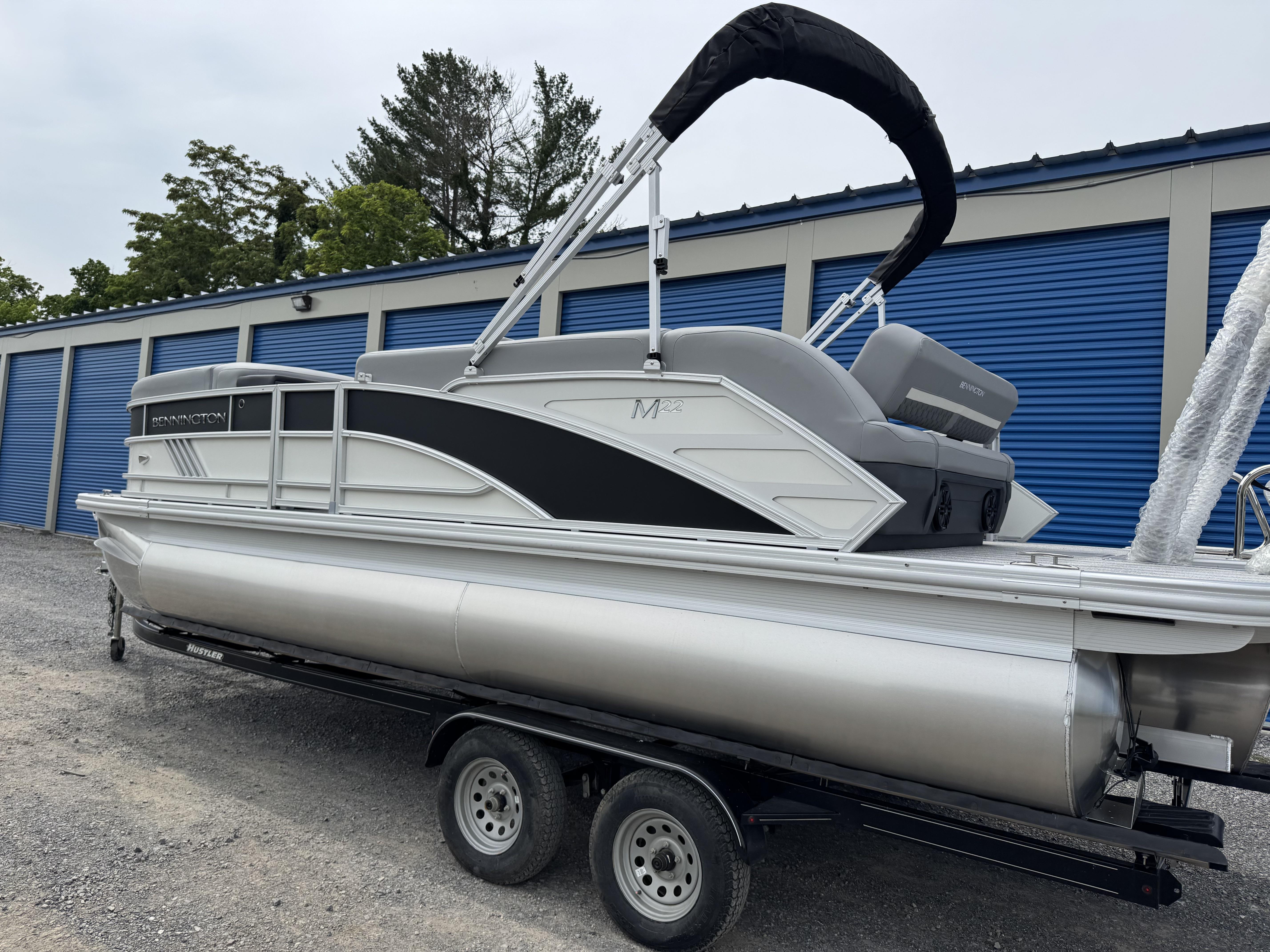 2025 Bennington M Series 22 ML