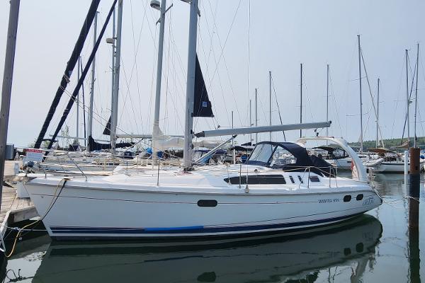 Hunter 380