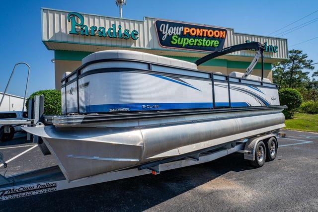 Qwest Pontoons 822 E-Class Lanai LT