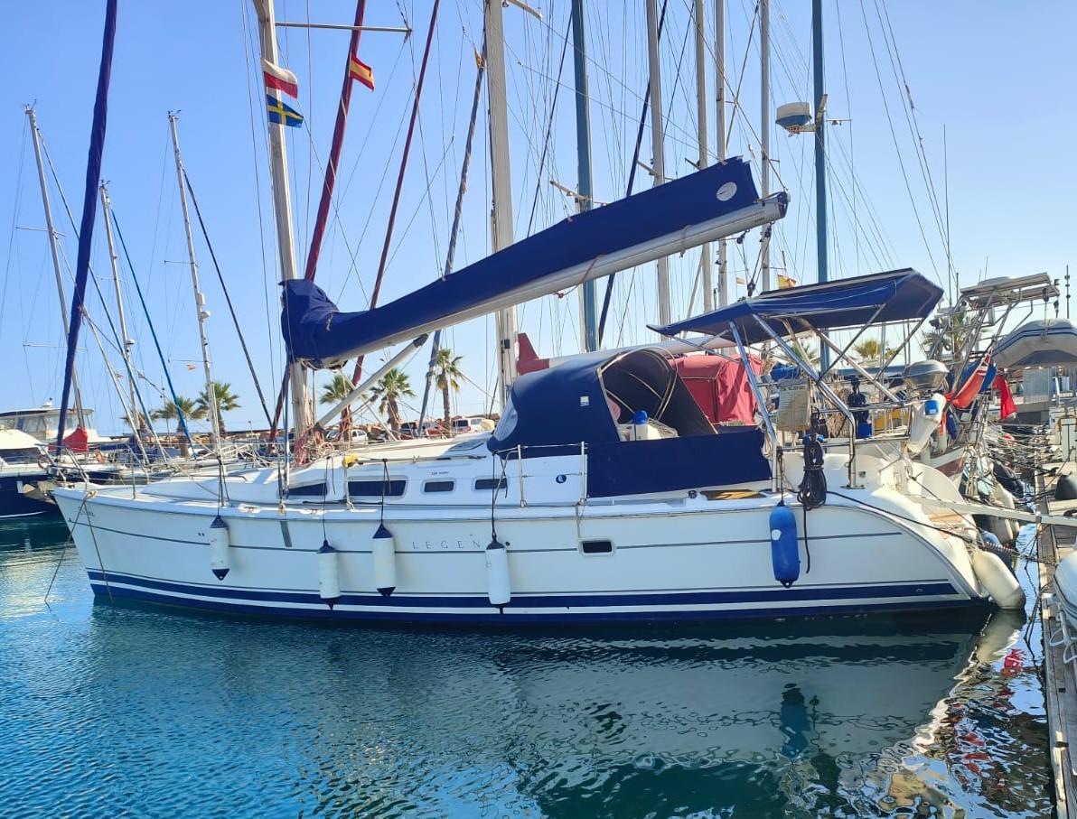 2005 Hunter 44 AC