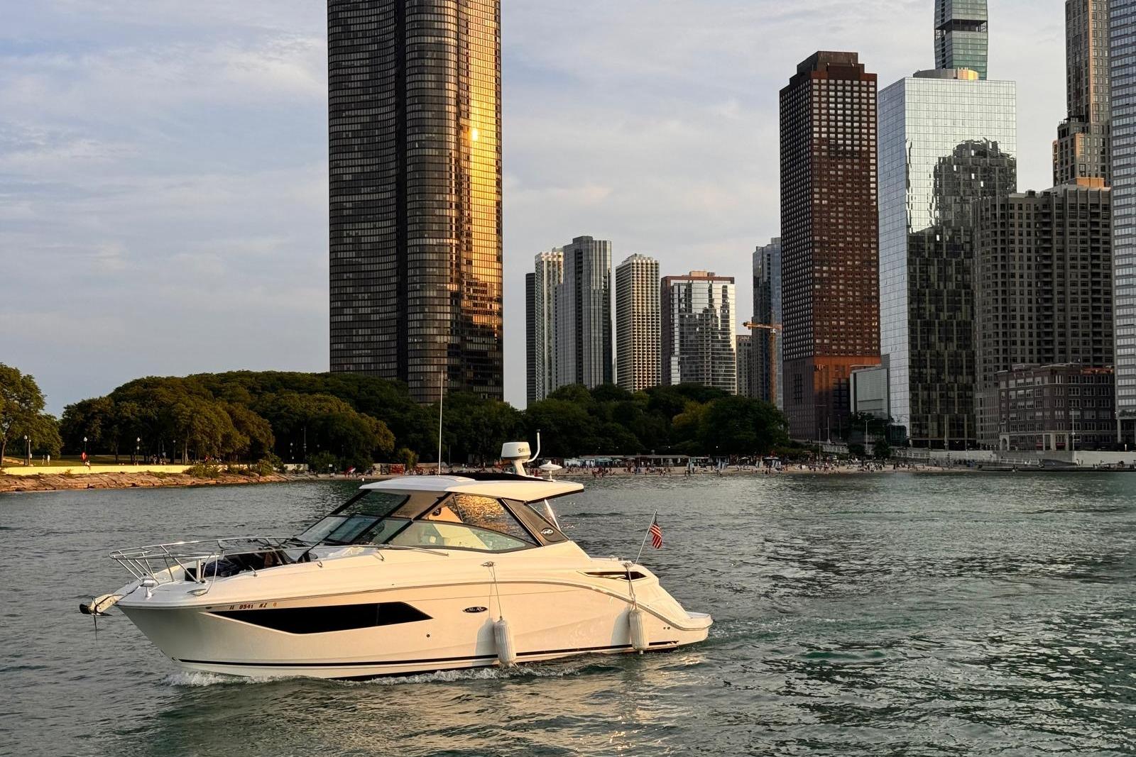 2019 Sea Ray Sundancer 320