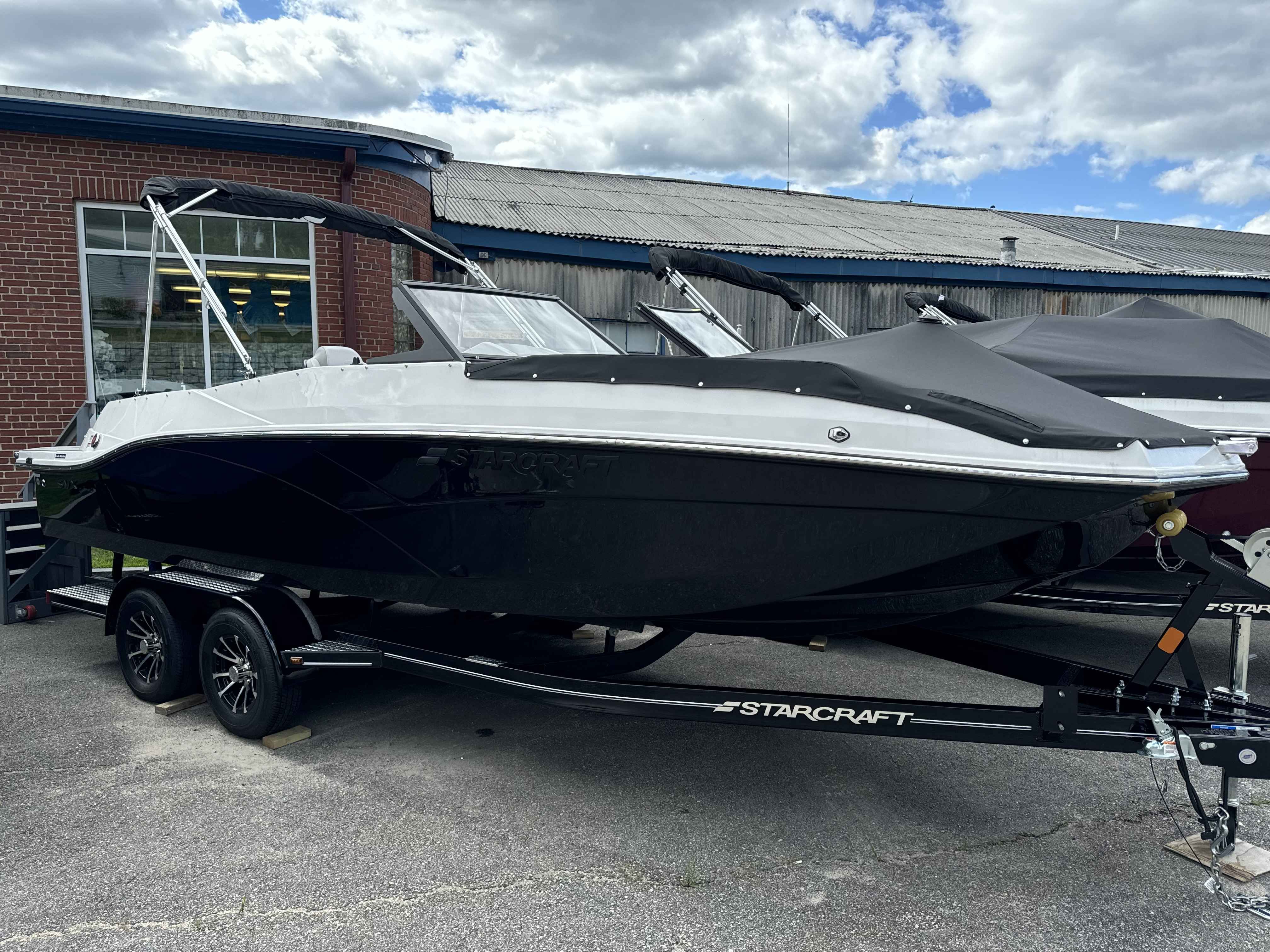 2025 Starcraft SVX 230 IO