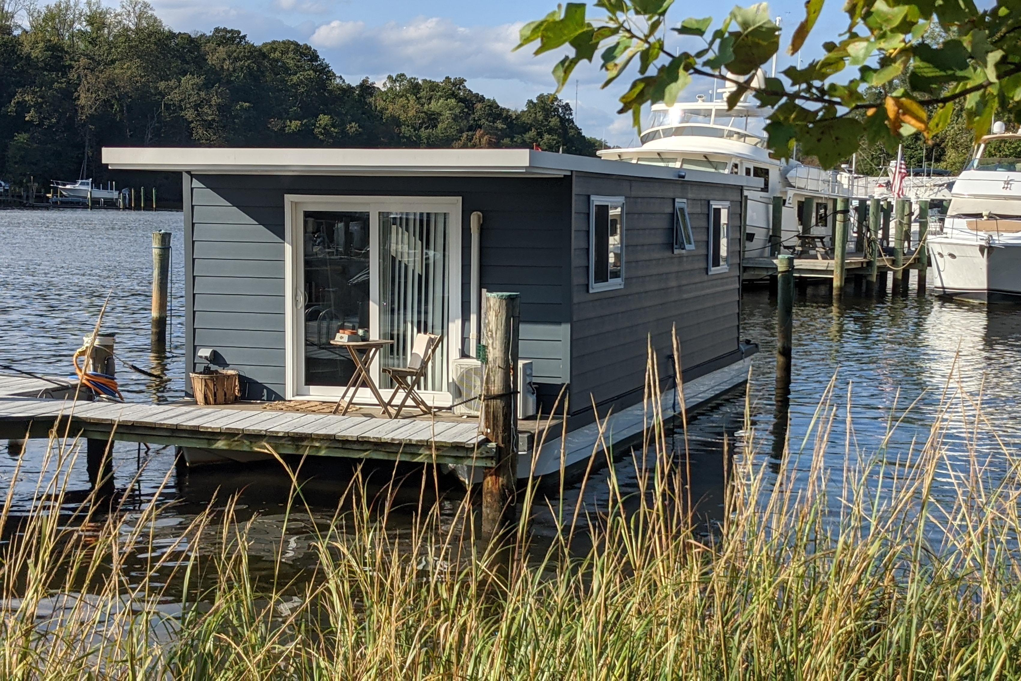 Myland houseboat hot sale