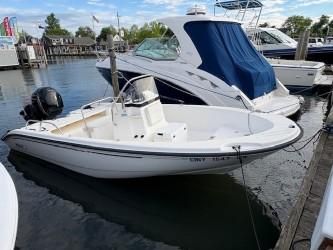 2002 Boston Whaler Dauntless