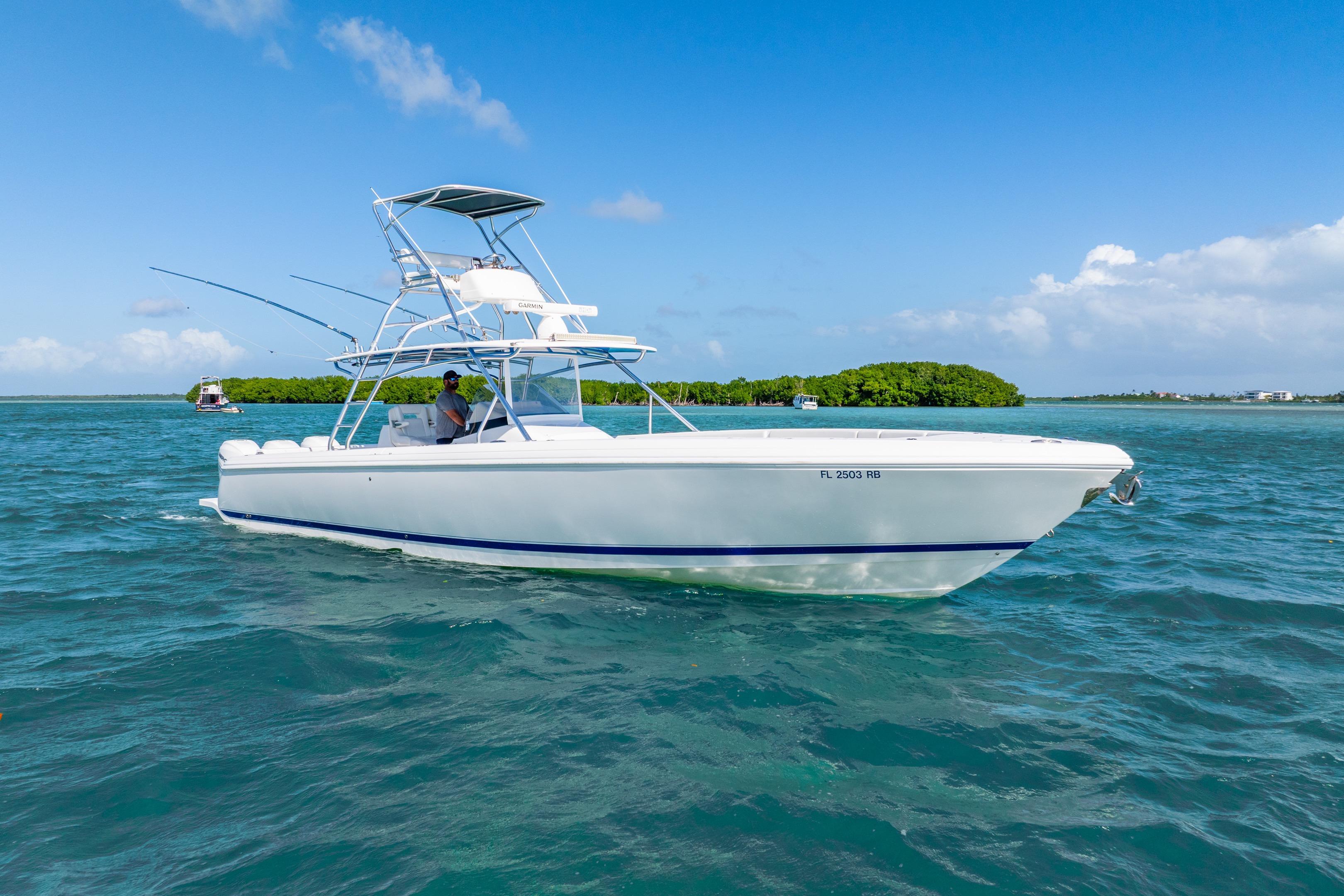 2016 Intrepid 400 Center Console