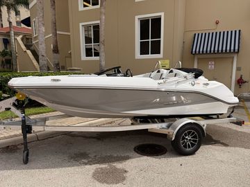 2026 Scarab 165 SE