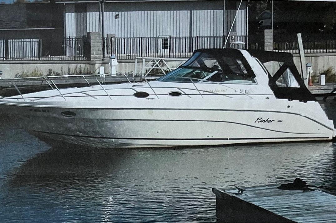 2000 Rinker 340 Fiesta Vee