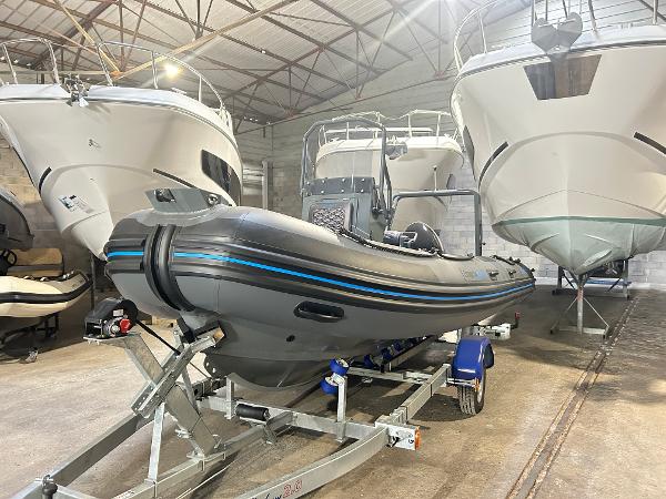 2023 Highfield ESCAPE FAMILY RCMARINE 540