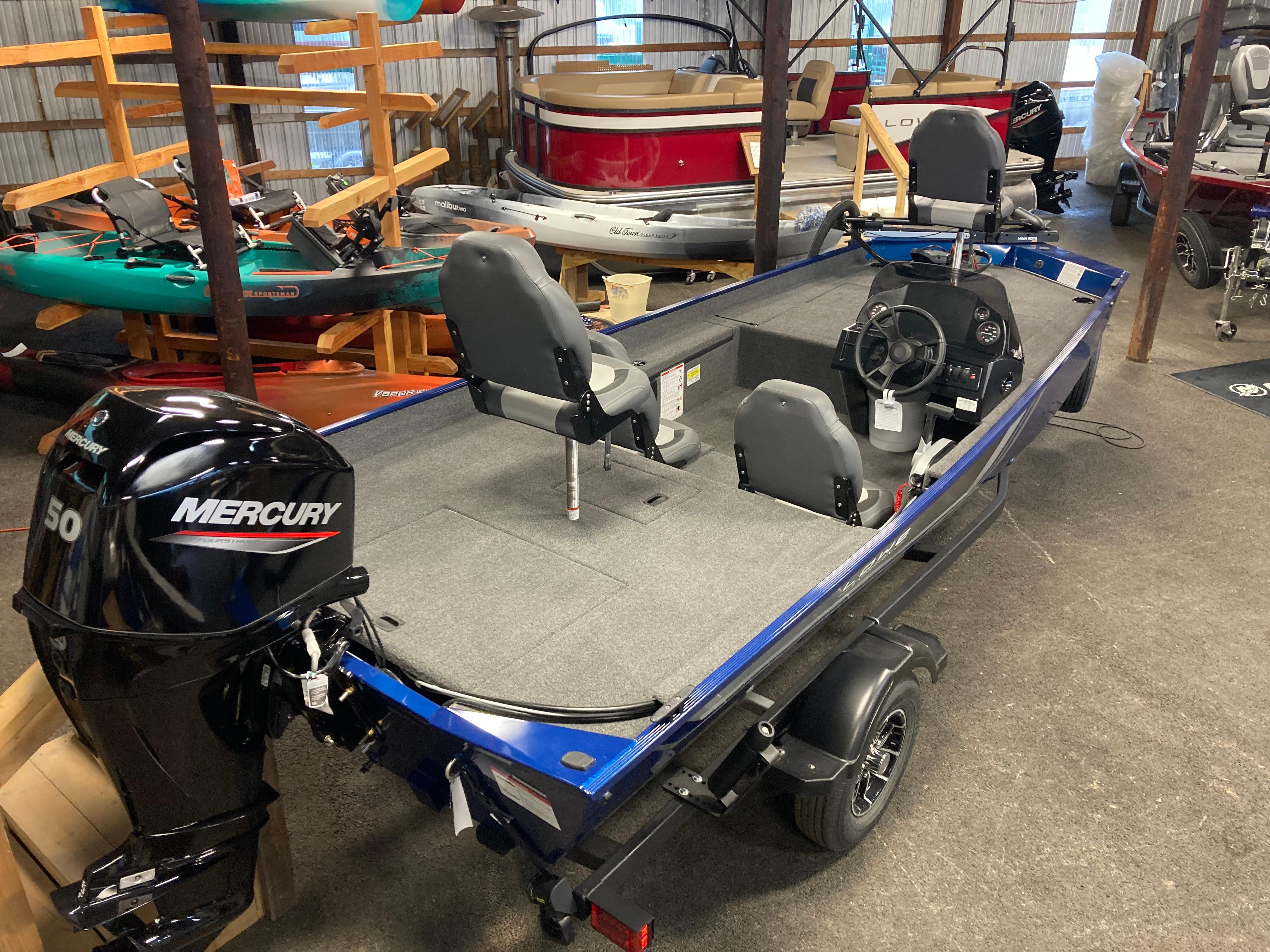 Lowe Skorpion 17 2025 Lowe Skorpion 17 boat with Mercury 50 engine in showroom.
