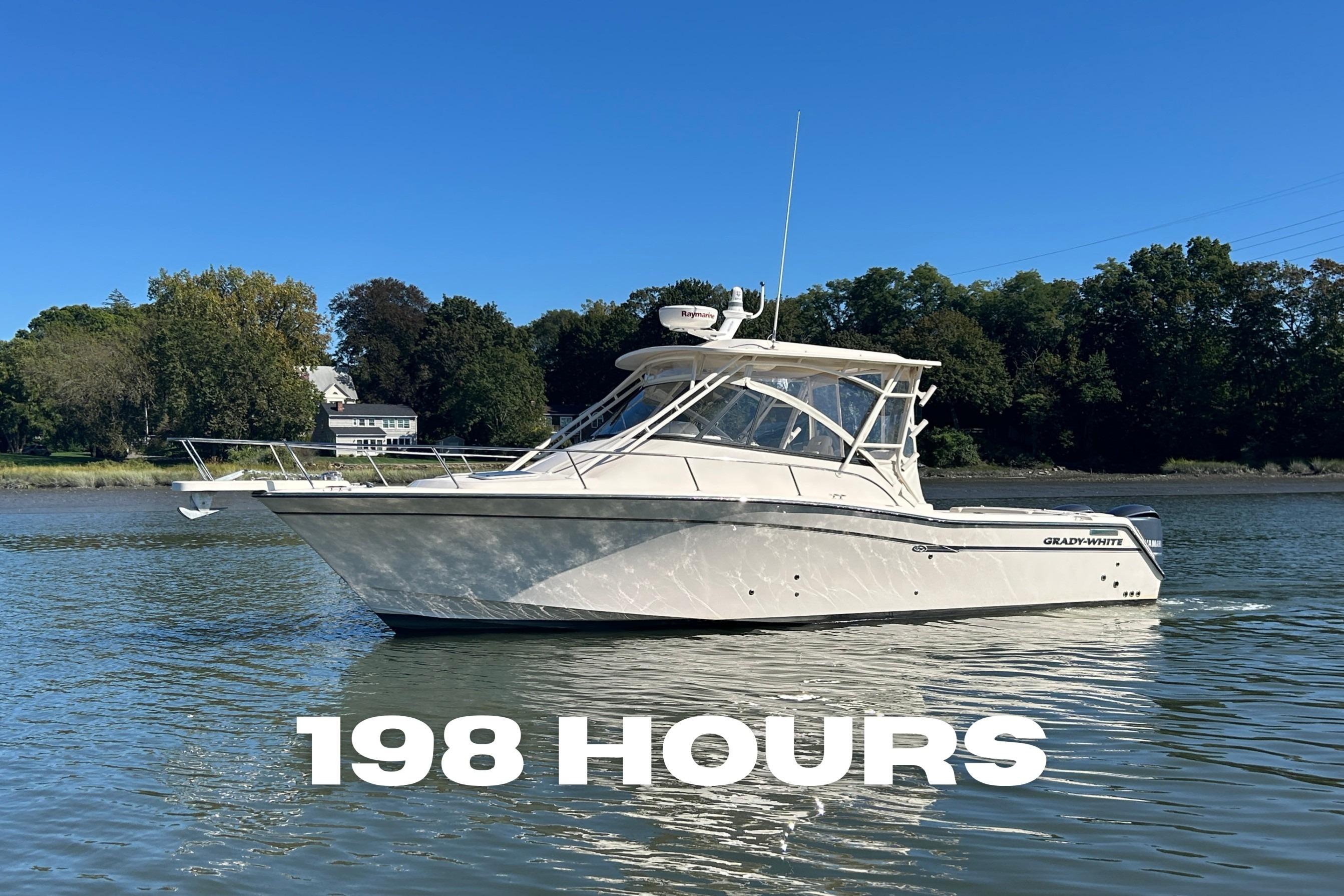 2016 Grady-White Express 330