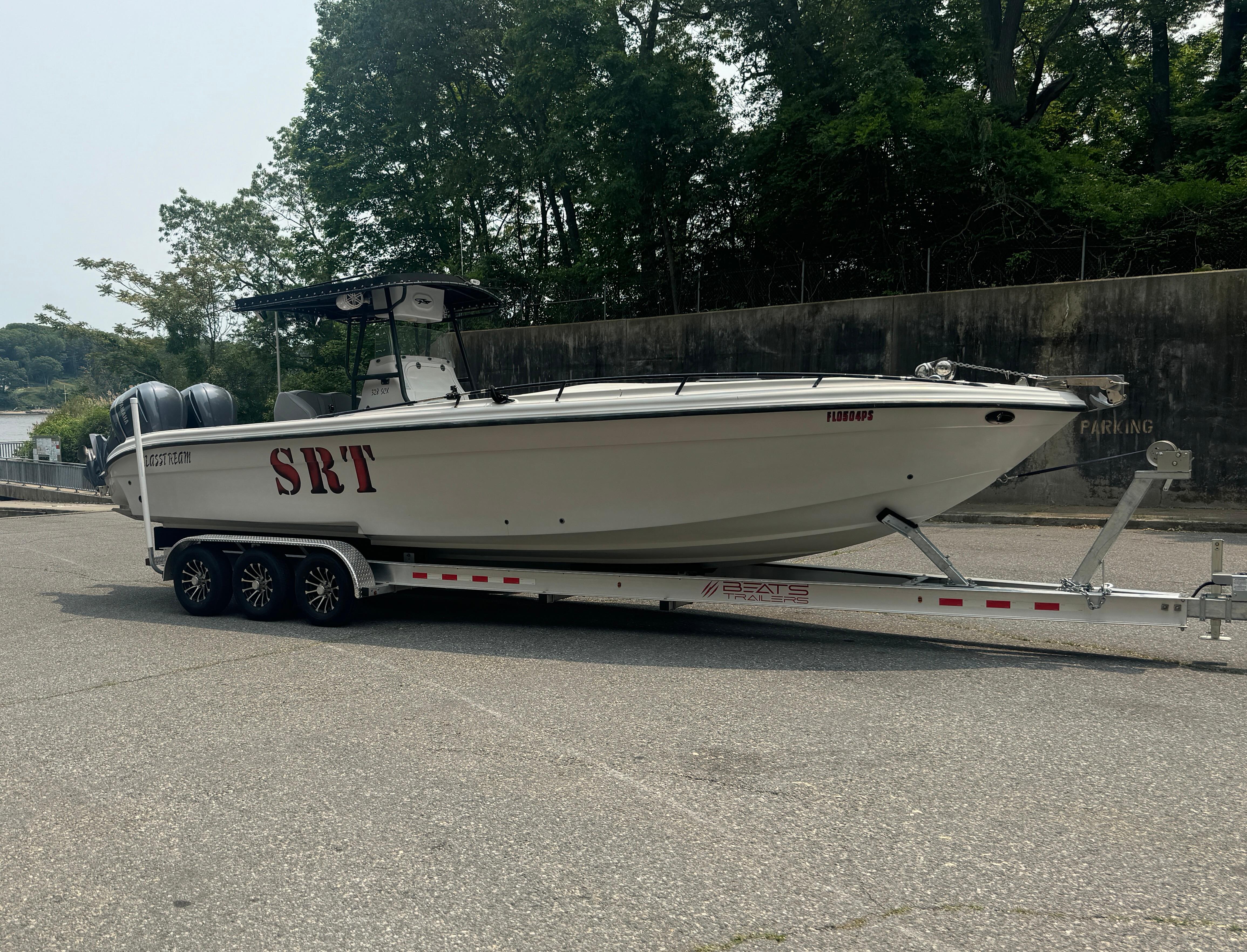 2005 Glasstream 328 SCX
