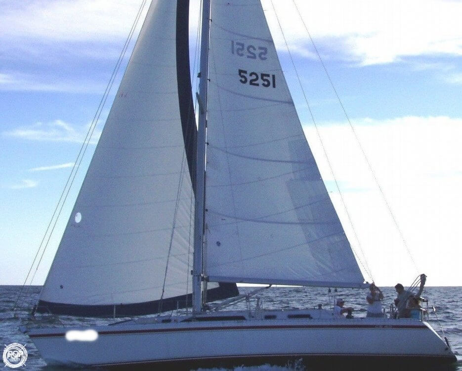 cs 40 sailboat