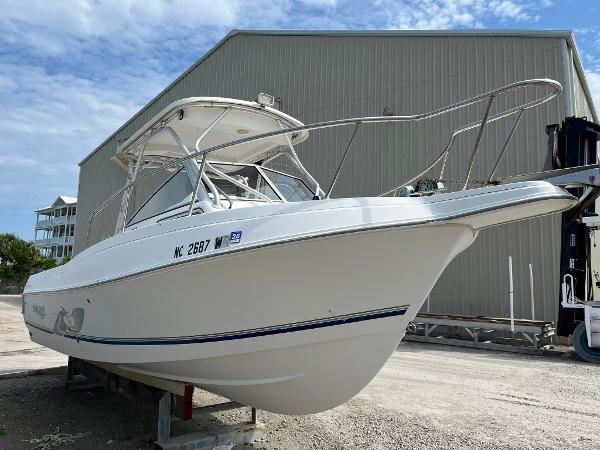 2001 Aquasport 250 Explorer