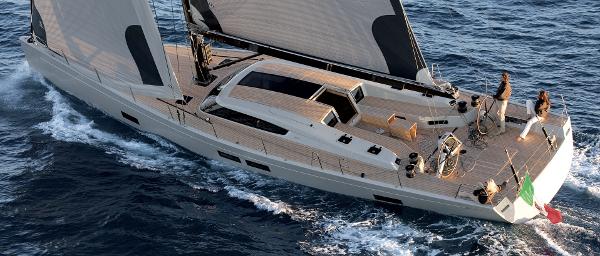 2010 Advanced Yachts 66