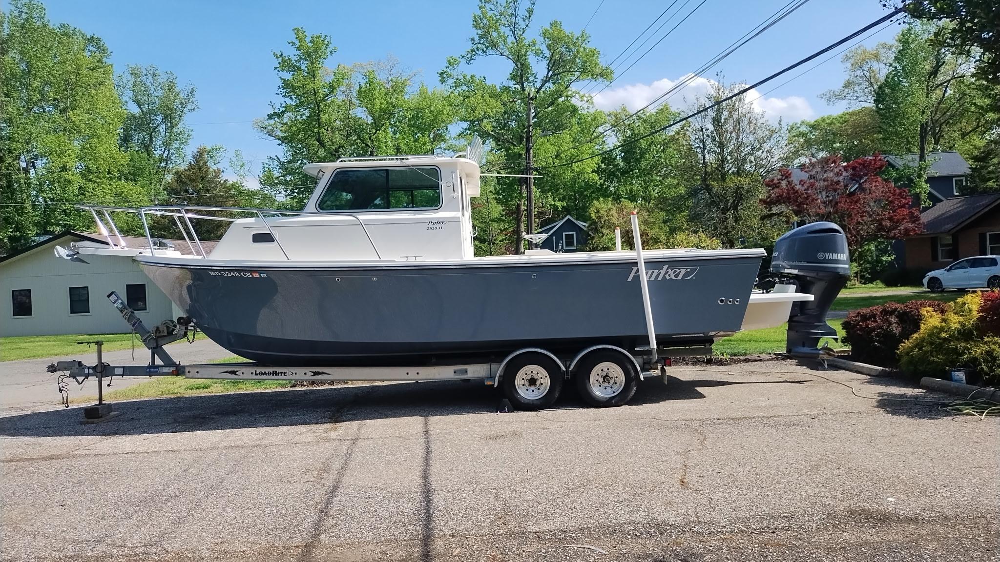 2016 Parker 2520 XL Sport Cabin