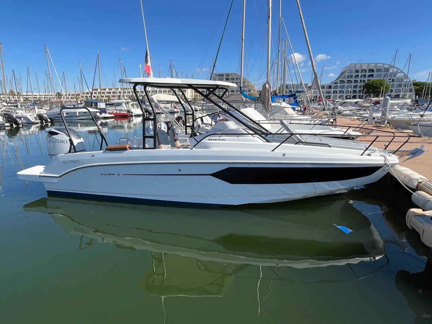 2025 Beneteau Flyer 8 SUNdeck V2