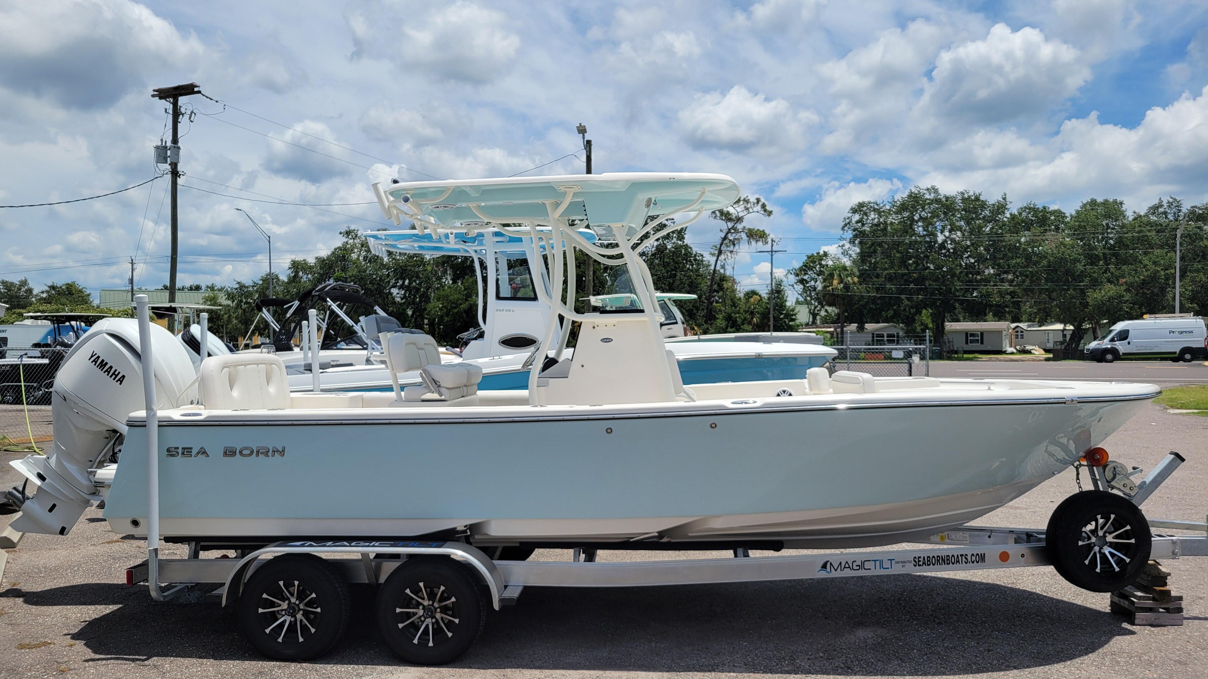 2025 Sea Born LX24 Center Console
