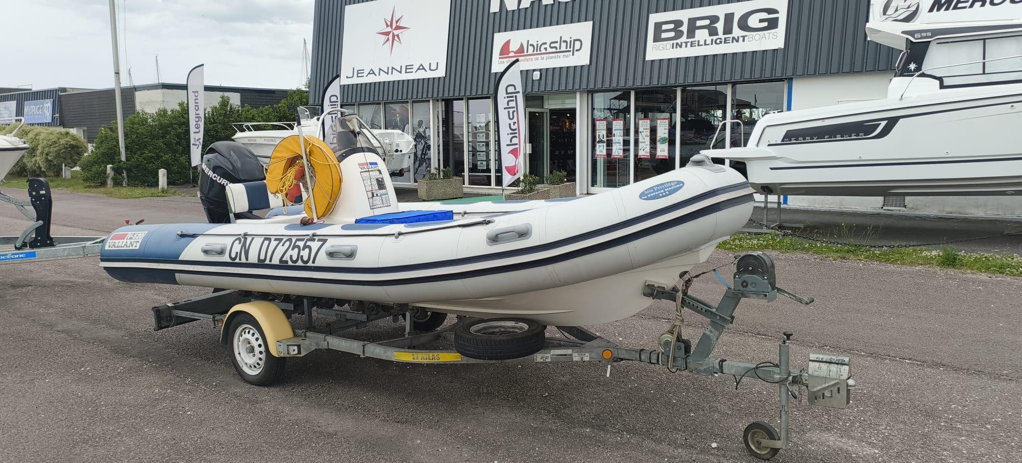 Valiant 5.20 Valiant 5.20 inflatable boat on trailer, parked outside a marine dealership, 2008 model.