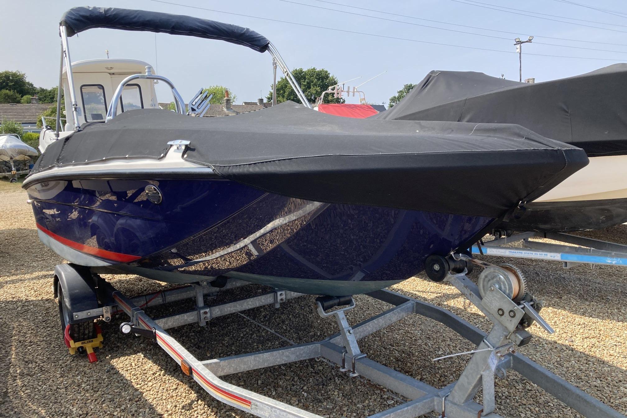 2018 Bayliner E5