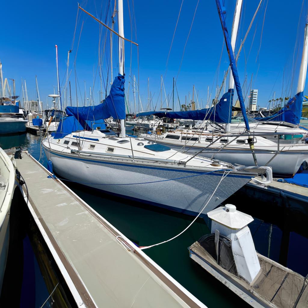 1984 Hunter 34