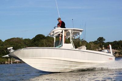 Boston Whaler 240 Dauntless Pro Boat