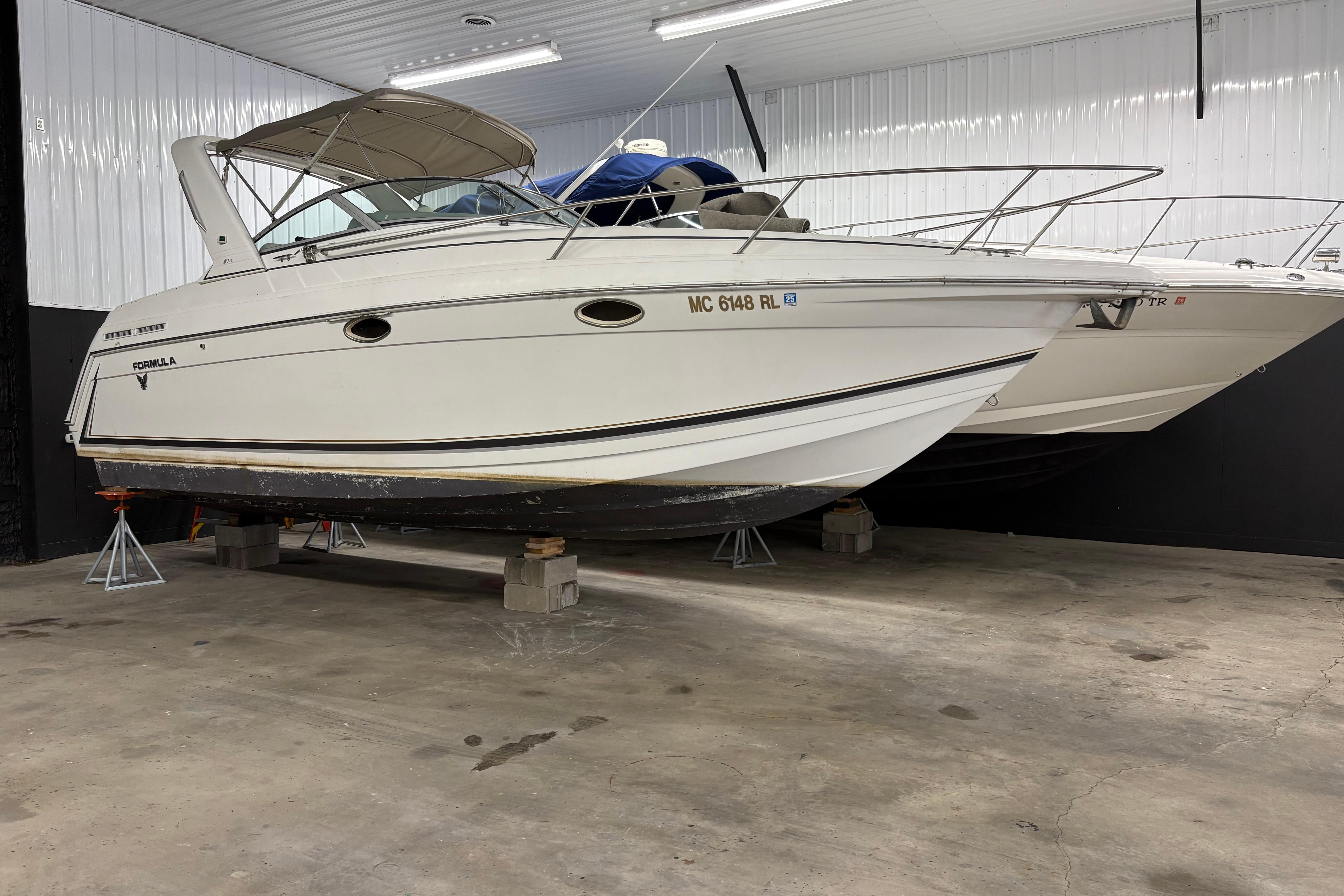 1998 Formula 27 Performance Cruiser