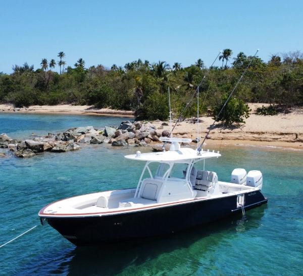 Valhalla Boatworks V-33
