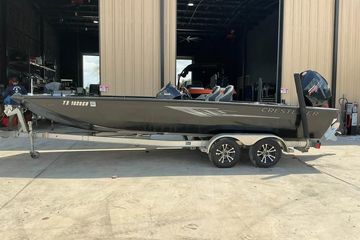 2022 Crestliner MX 21