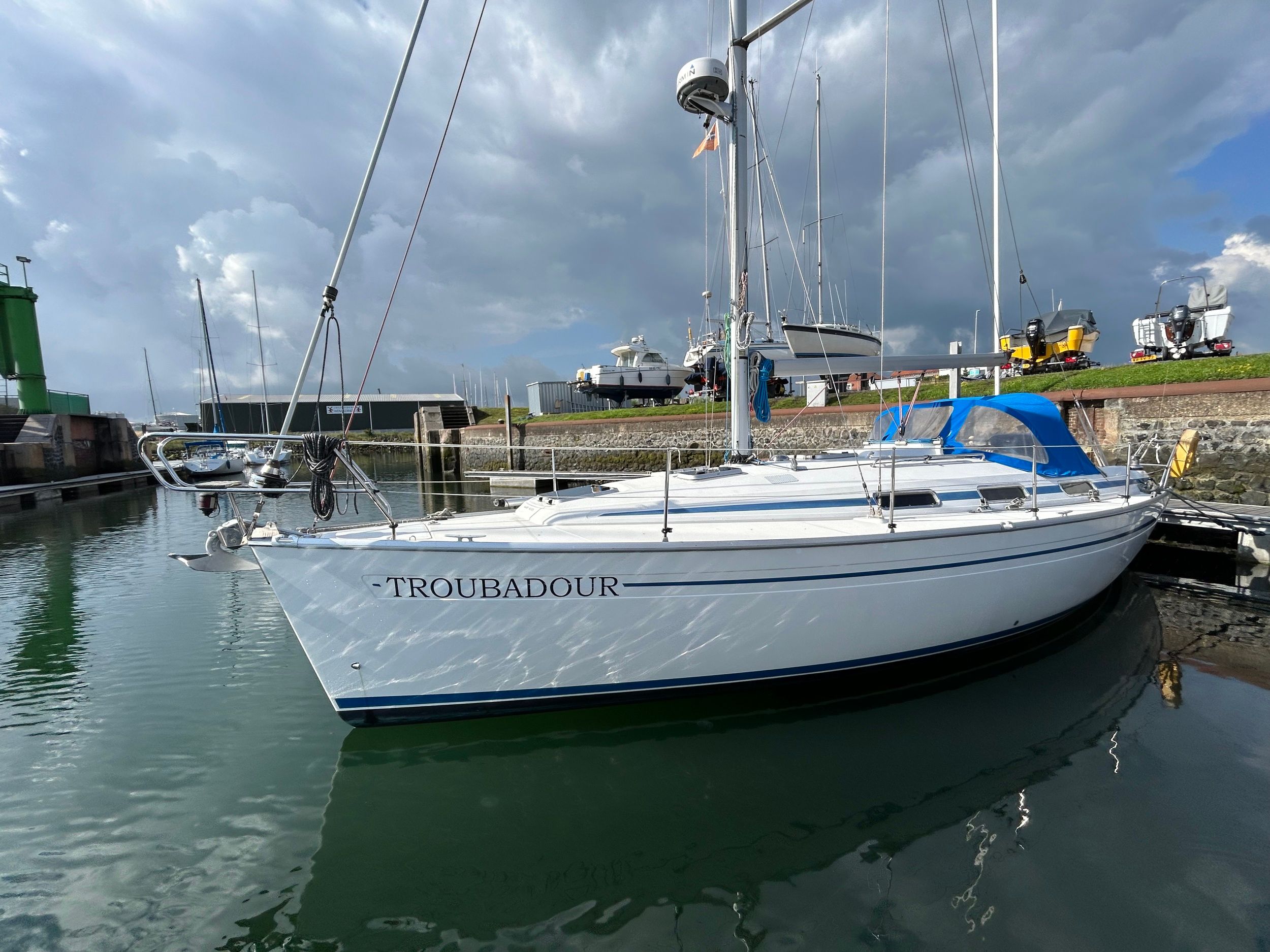 BAVARIA CRUISER 34