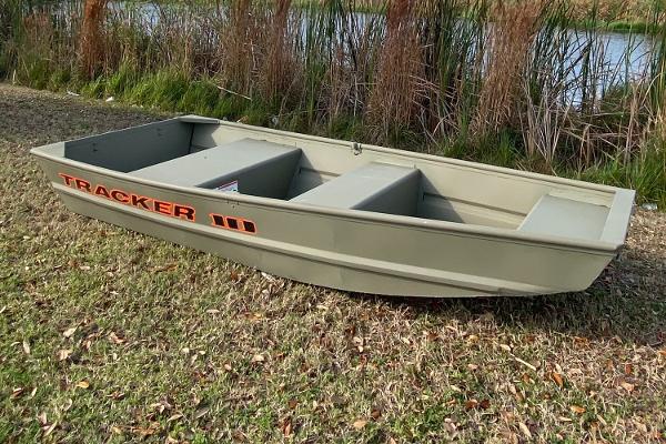 2025 Tracker Grizzly 1036 Utility