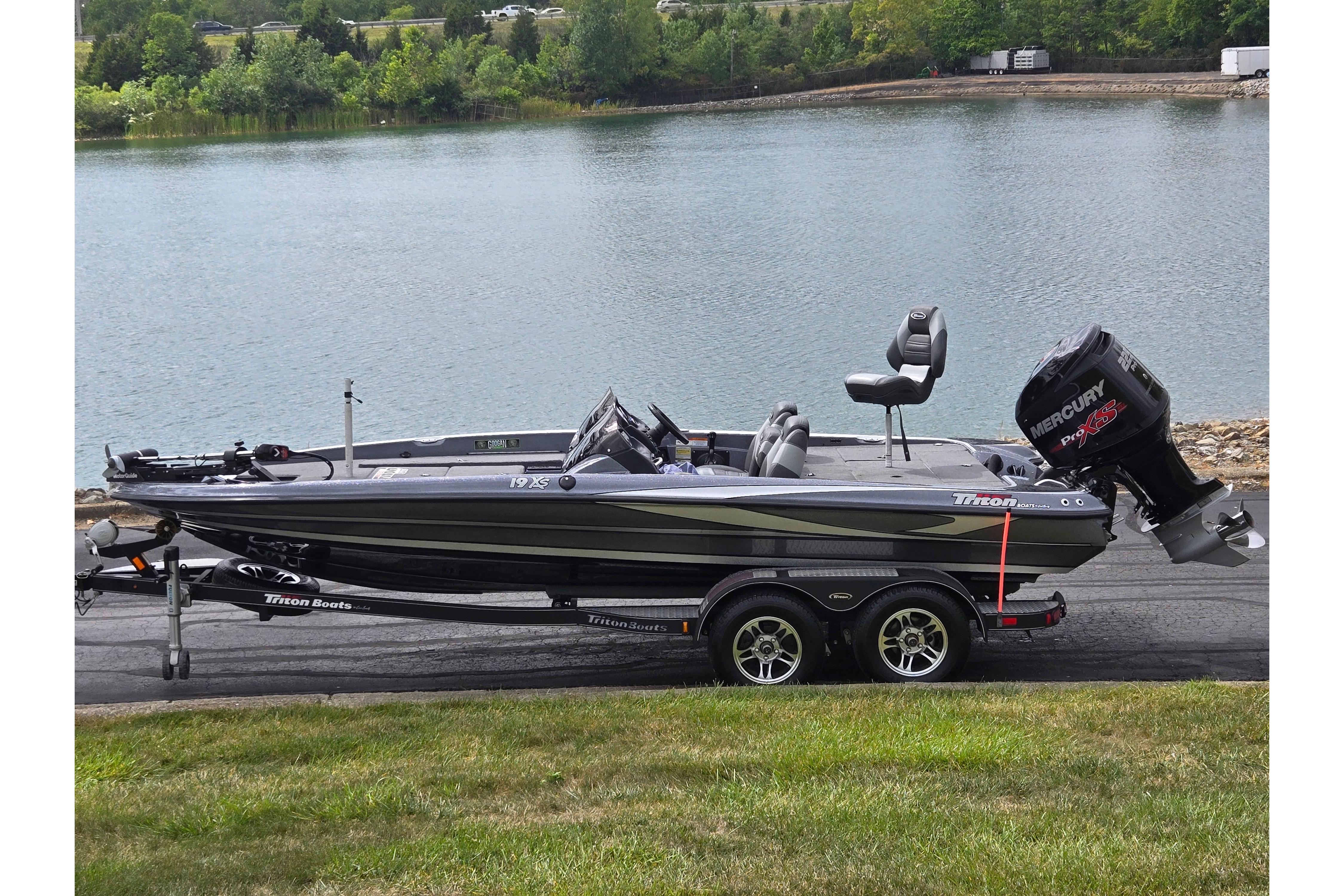 2014 Triton 19XS