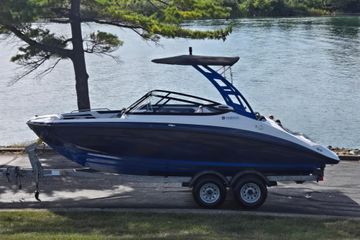 2020 Yamaha Boats AR210