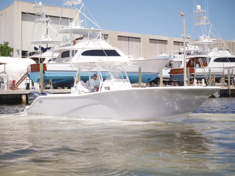 2021 Sea Fox 328 Commander