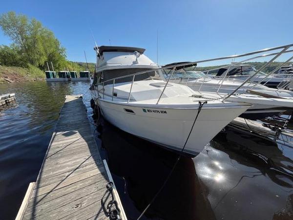 1989 Bayliner 3255 Avanti