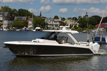 2024 Tiara Yachts 34 LS