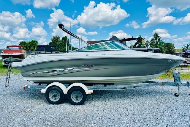 2005 Sea Ray 200 Select