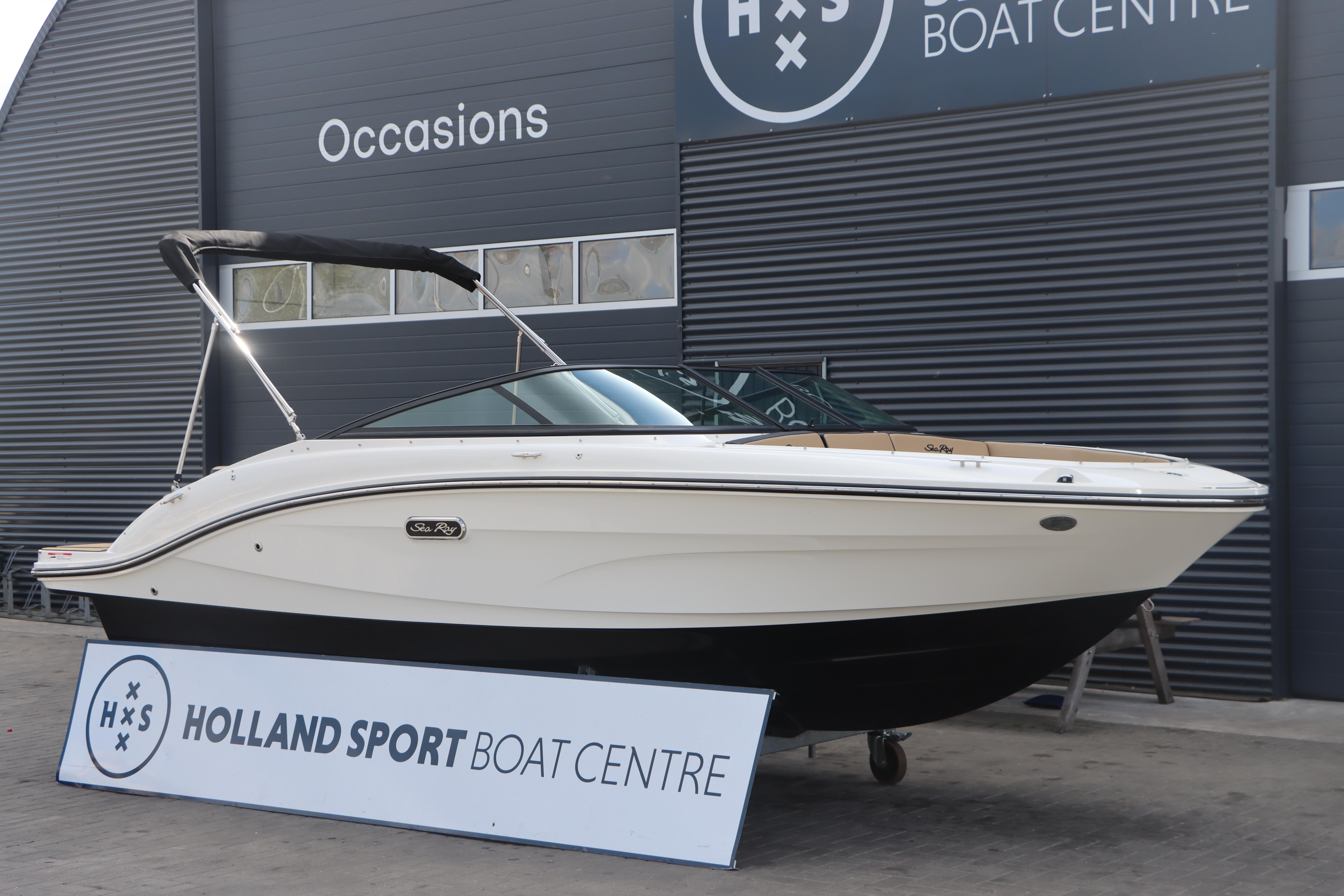 2025 Sea Ray SPX 190