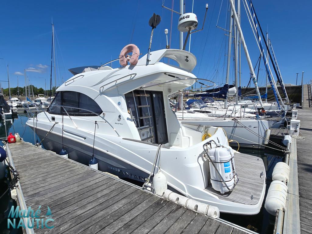 2014 Beneteau Antares 30 FLY