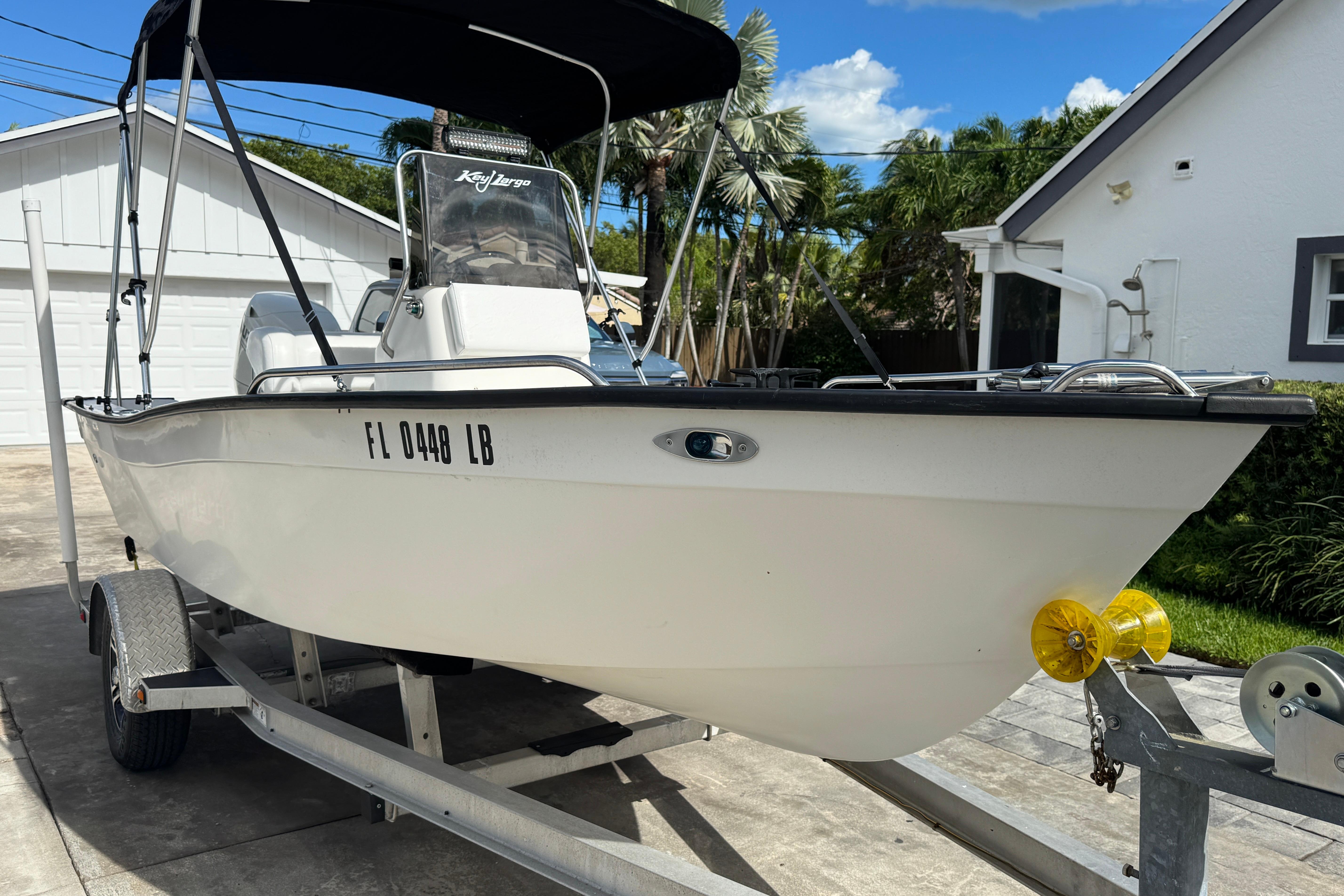 1999 Key Largo 160 Center Console