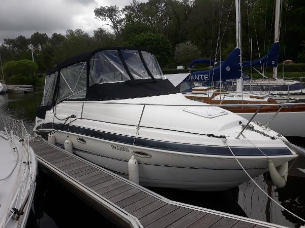 Glastron GT 249 A vendre GLASTRON GT249 - VOLVO 5L GXI 270CV à Arzal dans le Morbihan