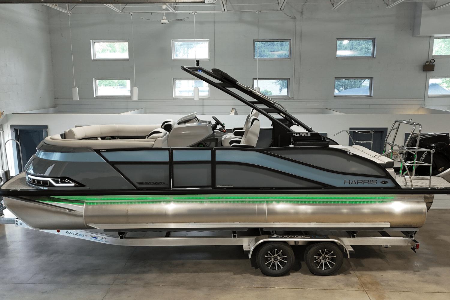 2025 Harris 230 Grand Mariner