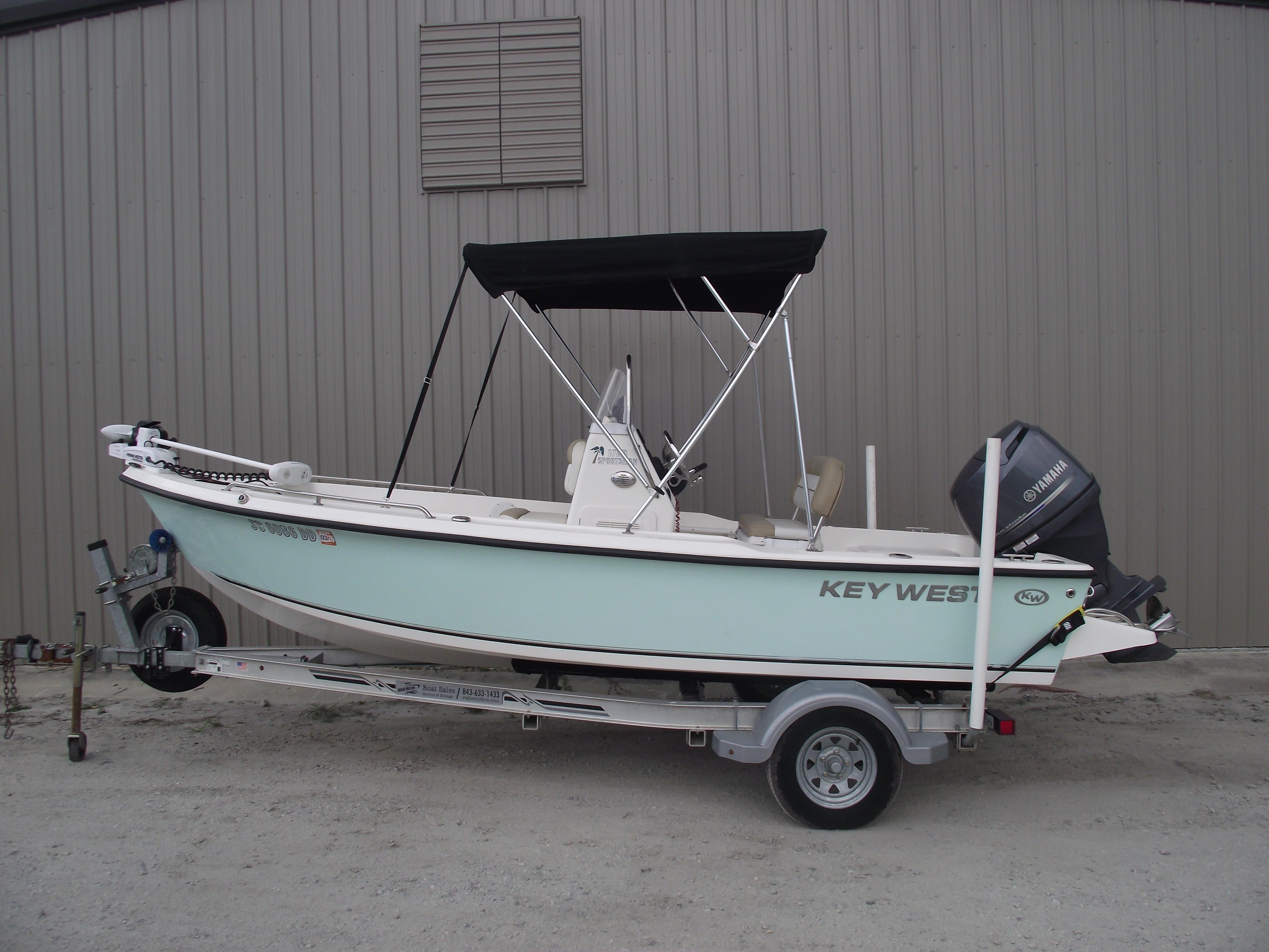 2016 Key West 1720 Center Console