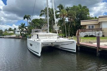 2017 Fountaine Pajot Lucia 40