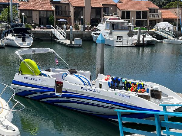 2021 Advantage 28' Party Cat