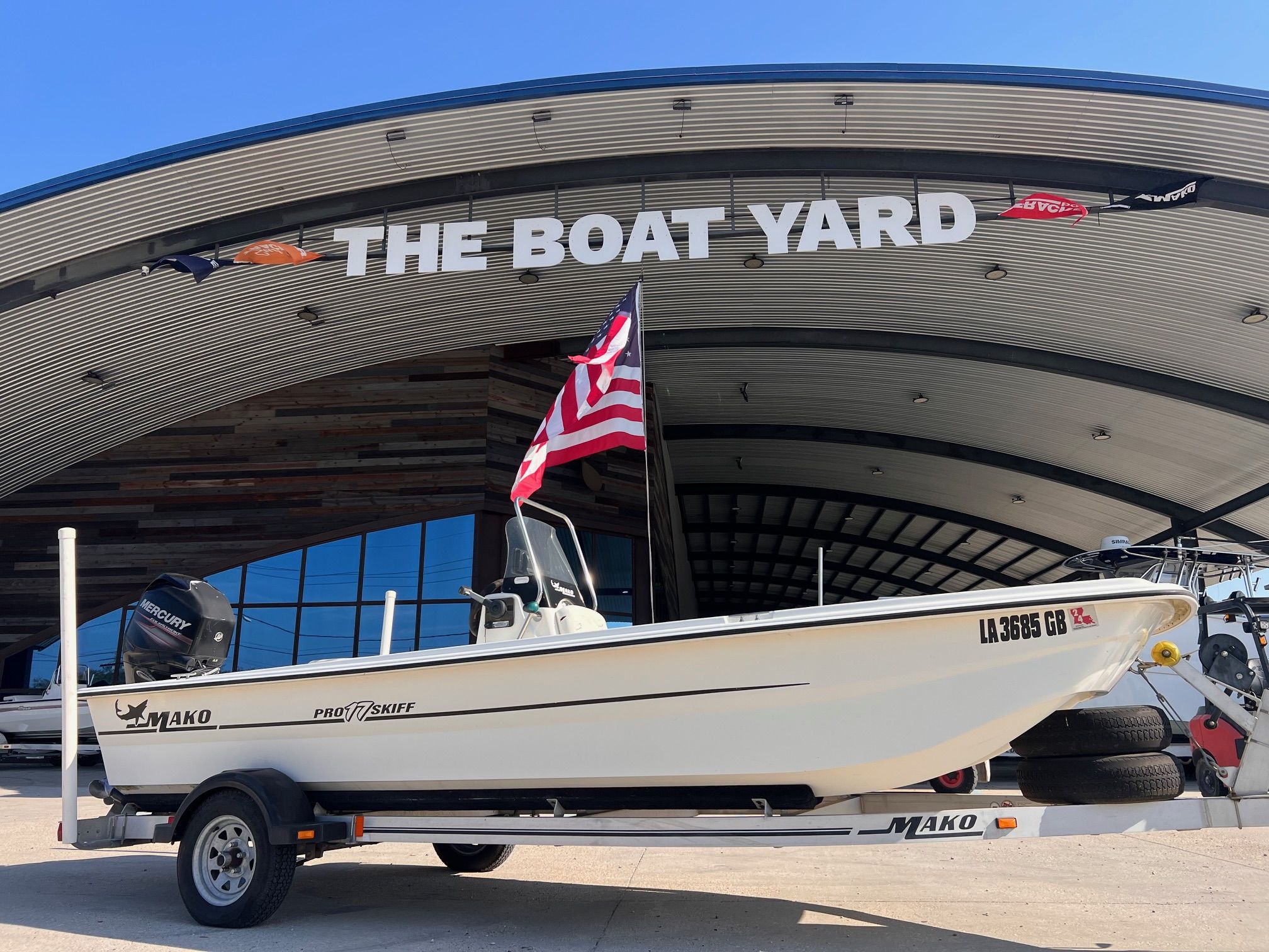 Mako Pro 17 Skiff CC 2016 Mako Pro 17 Skiff CC at The Boat Yard.