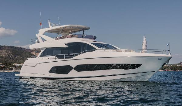 2019 Sunseeker 76 Yacht