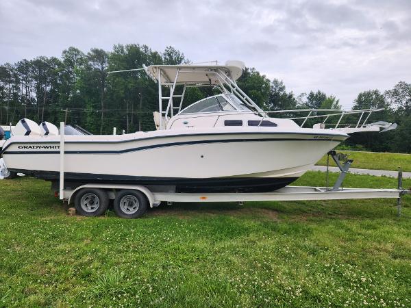 1999 Grady-White Voyager 248